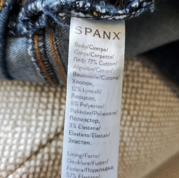Spanx Pull On Denim with raw hems. Size Small - Picture 5 of 5